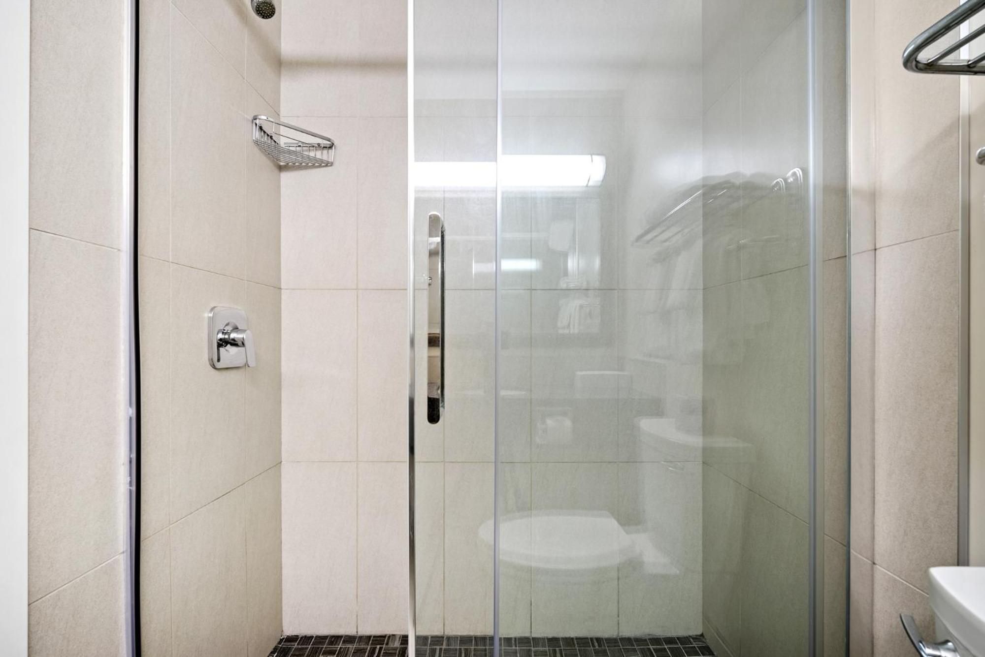 Guest House Inn & Suites Edson Luaran gambar